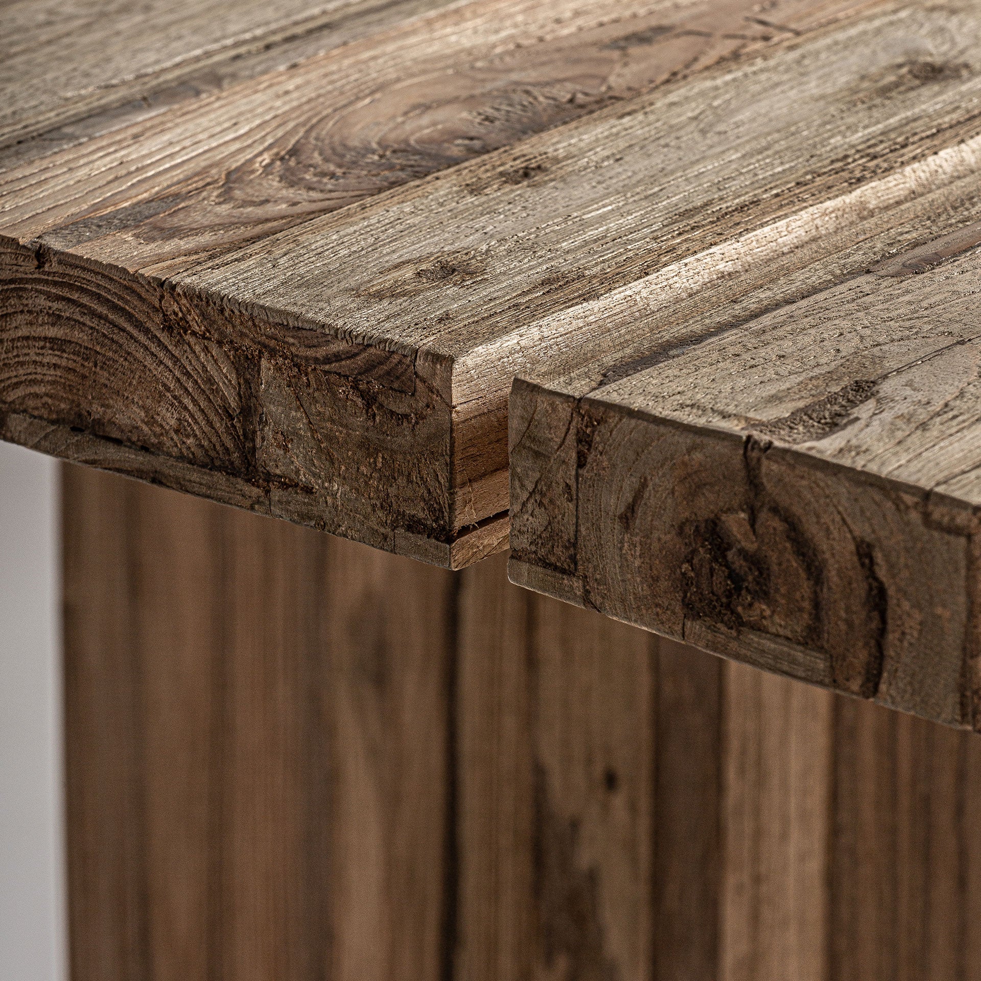 OMAHA DINING TABLE